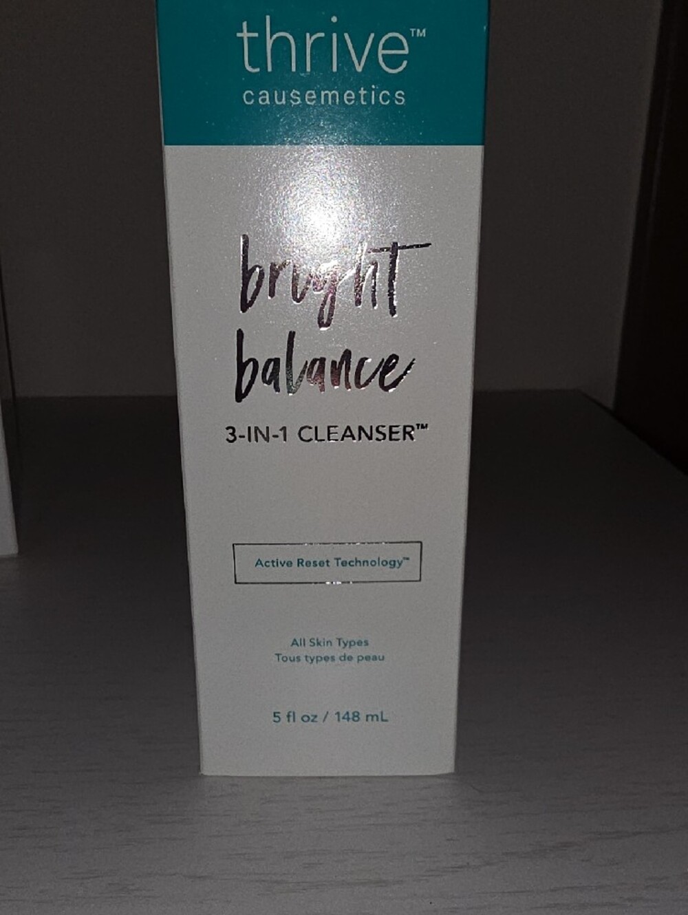 Thrive Causemetics Teal & White Skincare Trio - Picture 6 of 7